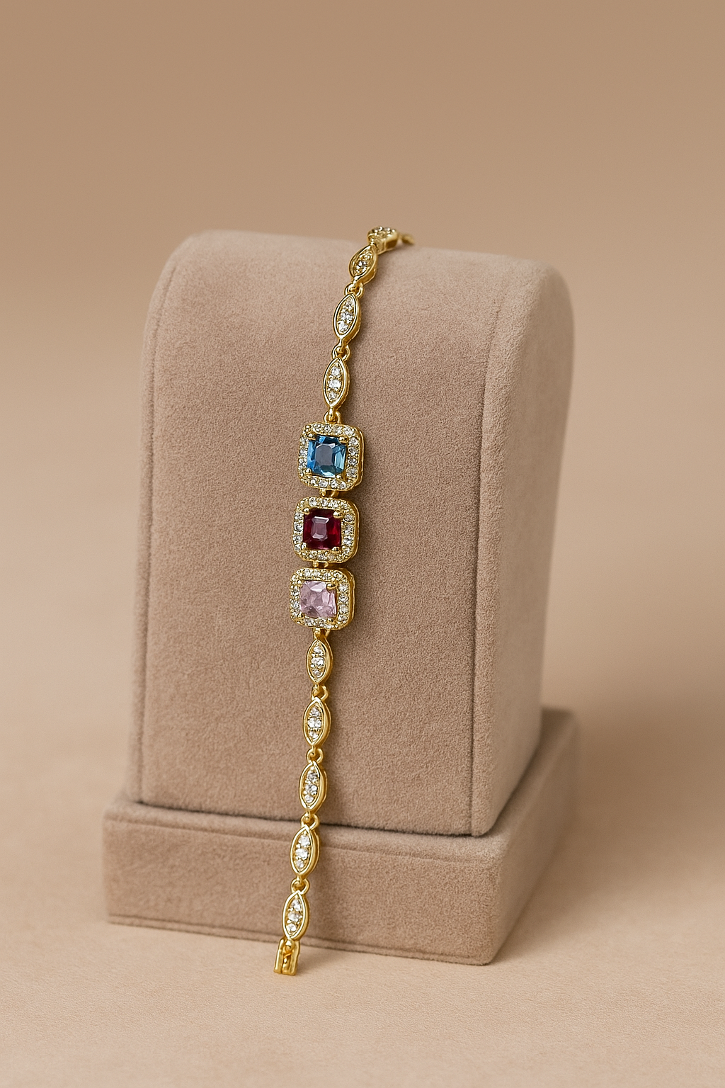 Luxury Gold-Tone Crystal Tennis Bracelet – Elegant Women’s Jewelry