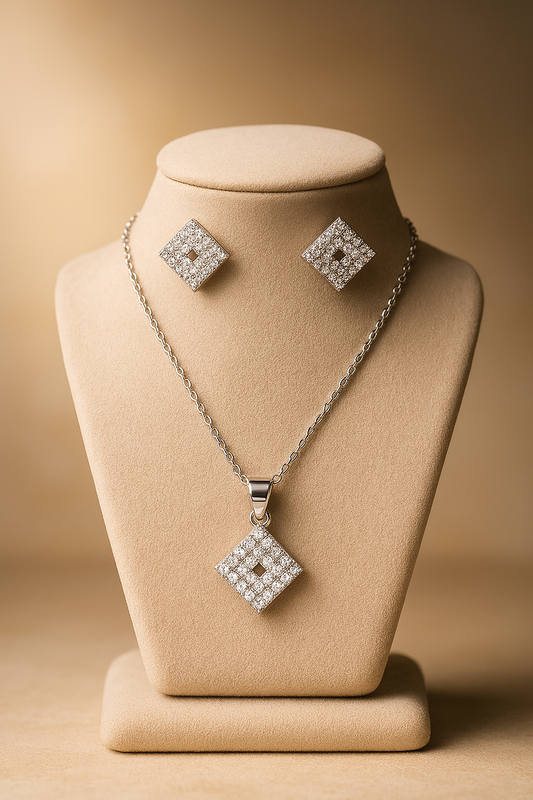 Elegant Square Diamond Locket & Earring Set – Zar e Nisa