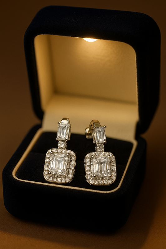 Velvet Glow Diamond Drop Earrings – Elegant Luxury in Every Detail